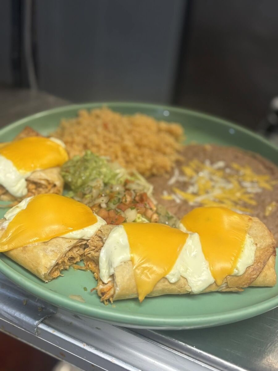 Chile relleno with fresh guacamole